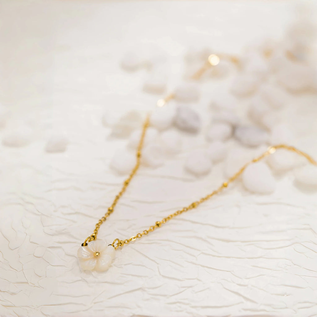 Stylish Flower Shell Necklace Colorfast Stainless Steel Jewelry