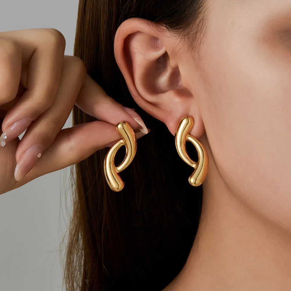 Retro Hollow Geometric Gold Stainless Steel Stud Earrings for Women