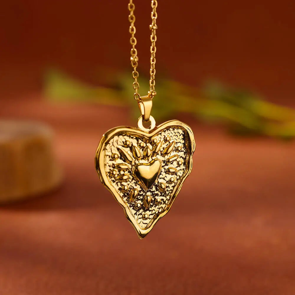 Stylish Layered Heart Necklace 316L Steel Goth Choker for Women