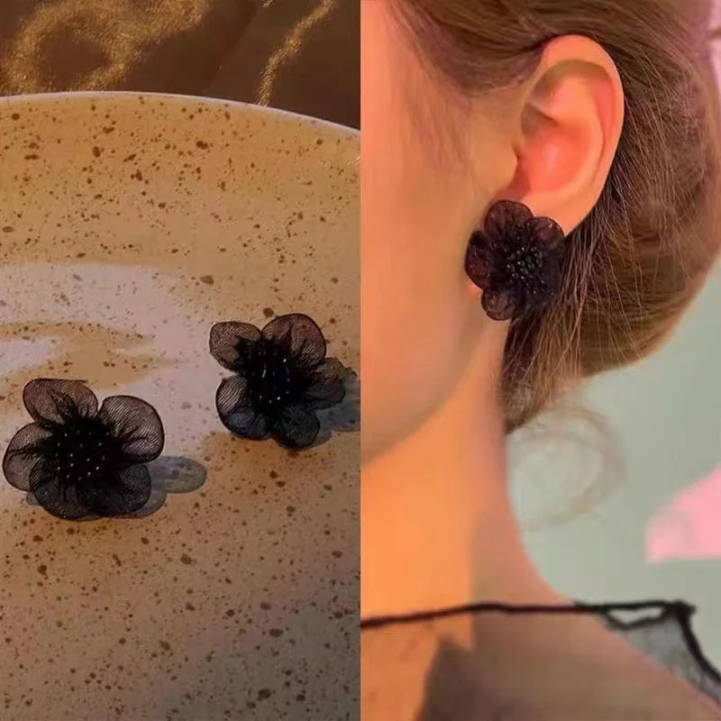 Dreamy Black Yarn Beaded Flower Stud Earrings for Women Elegant Style