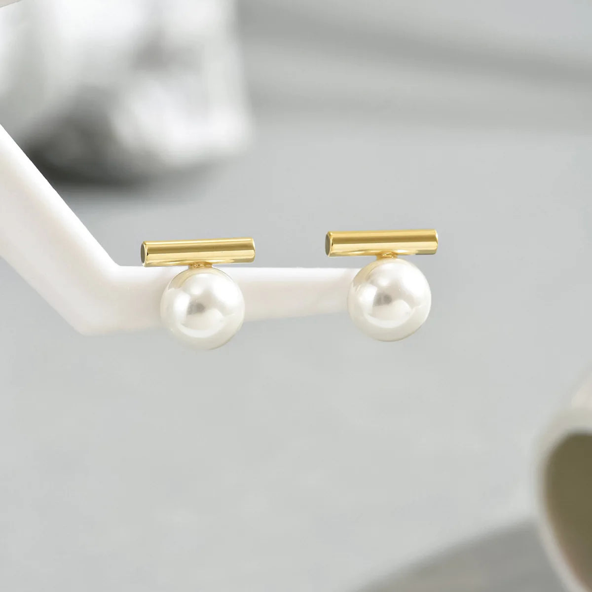 Simple Pearl Stud Earrings Gold Alloy Acrylic Beads Women Jewelry