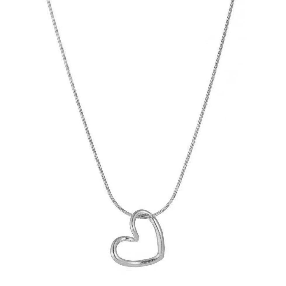 Minimalist Heart Pendant Necklace Thin Chain Korean Style Women