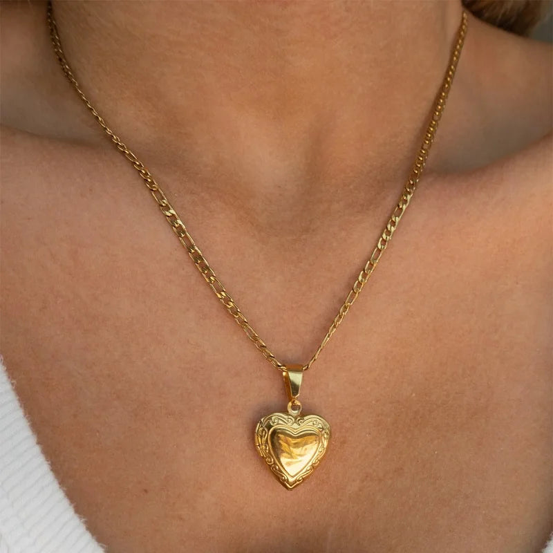 Vintage Flower Heart Pendant Necklace Gold Women Jewelry