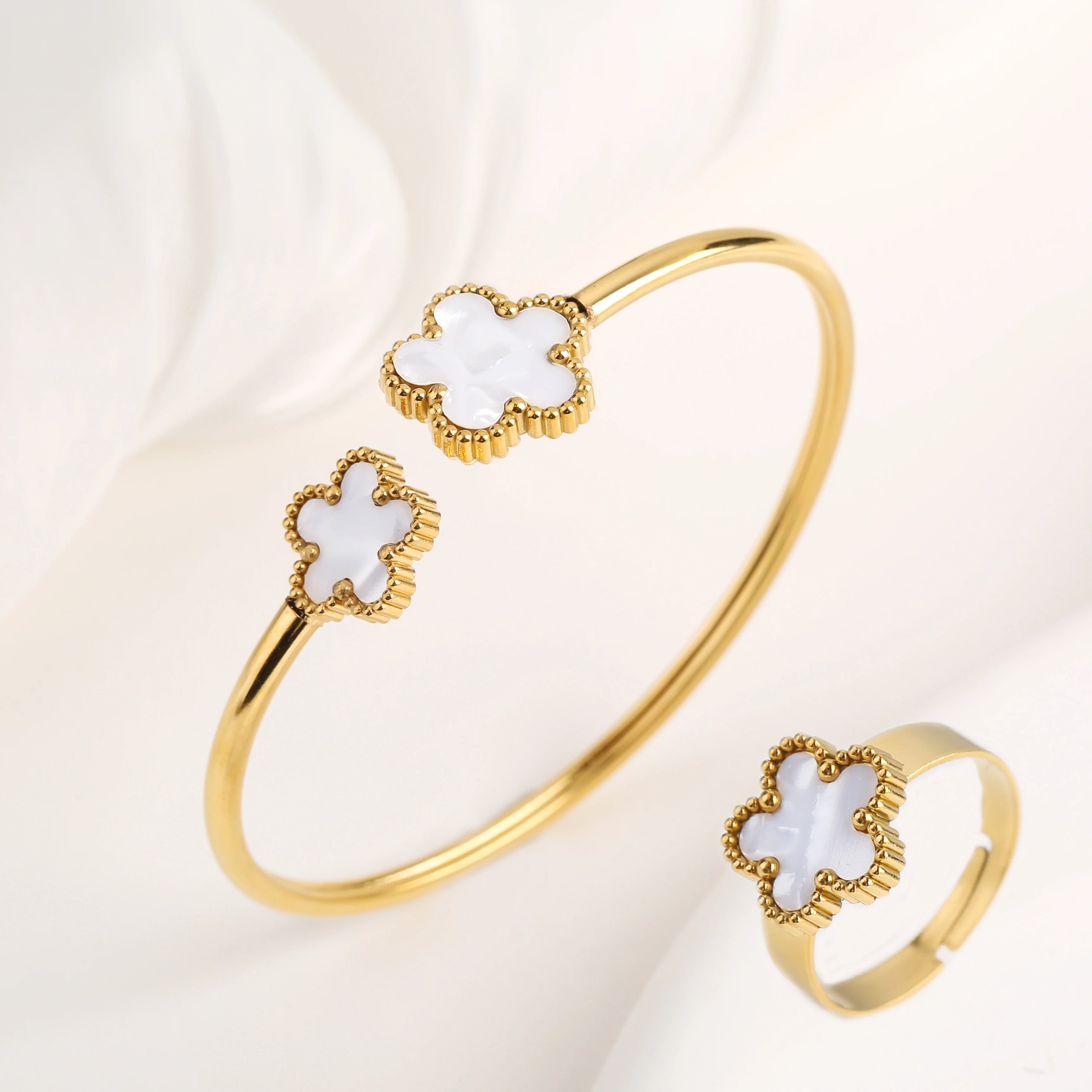 Lucky Five Leaf Clover Jewelry Set Stainless Steel Bangle Ring Women