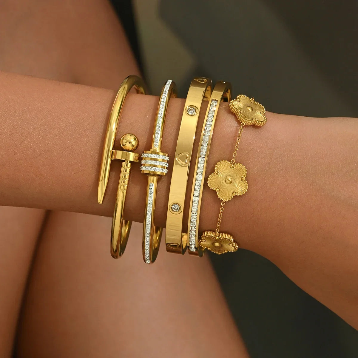Four Leaf Clover Bracelet Gold Nail Bangle Women Jewelry
