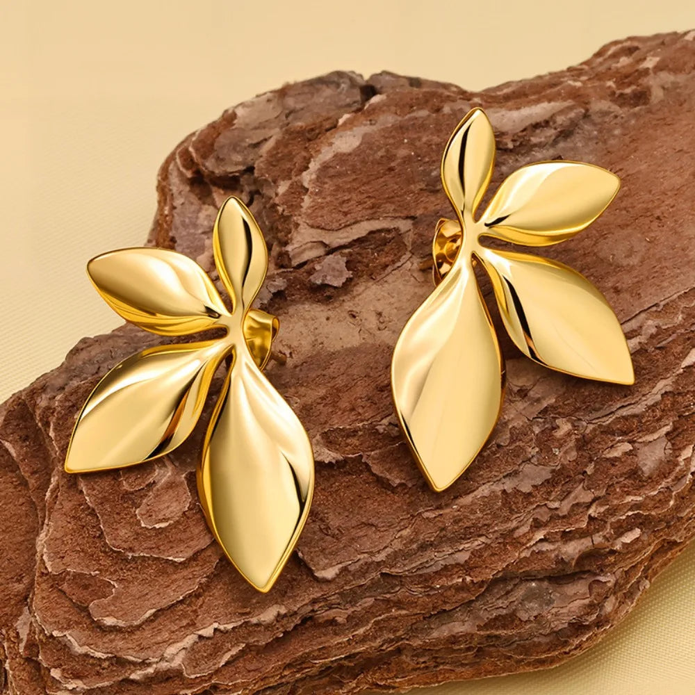 Elegant Flower Leaf Earrings Gold Shiny Women Jewelry