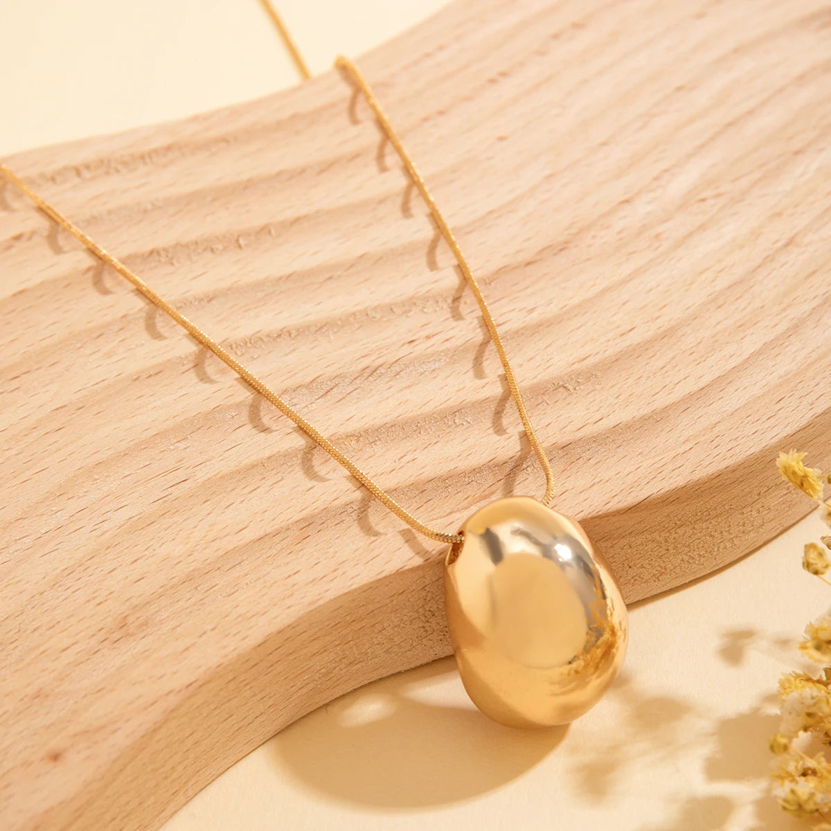Salircon Oval Pendant Necklace Snake Chain Minimalist Punk Women