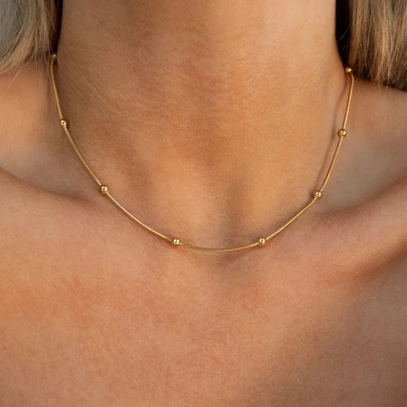 Vintage Flower Heart Pendant Necklace Gold Women Jewelry