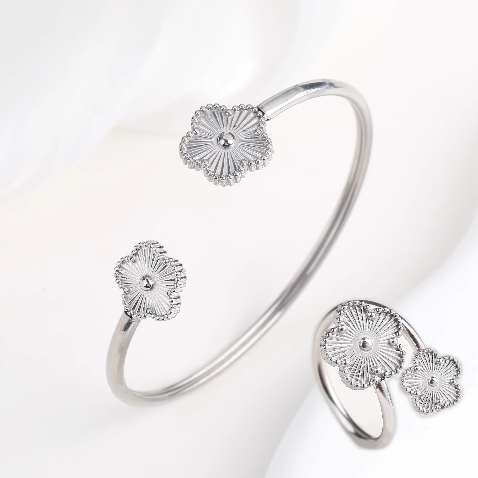 Lucky Five Leaf Clover Jewelry Set Stainless Steel Bangle Ring Women