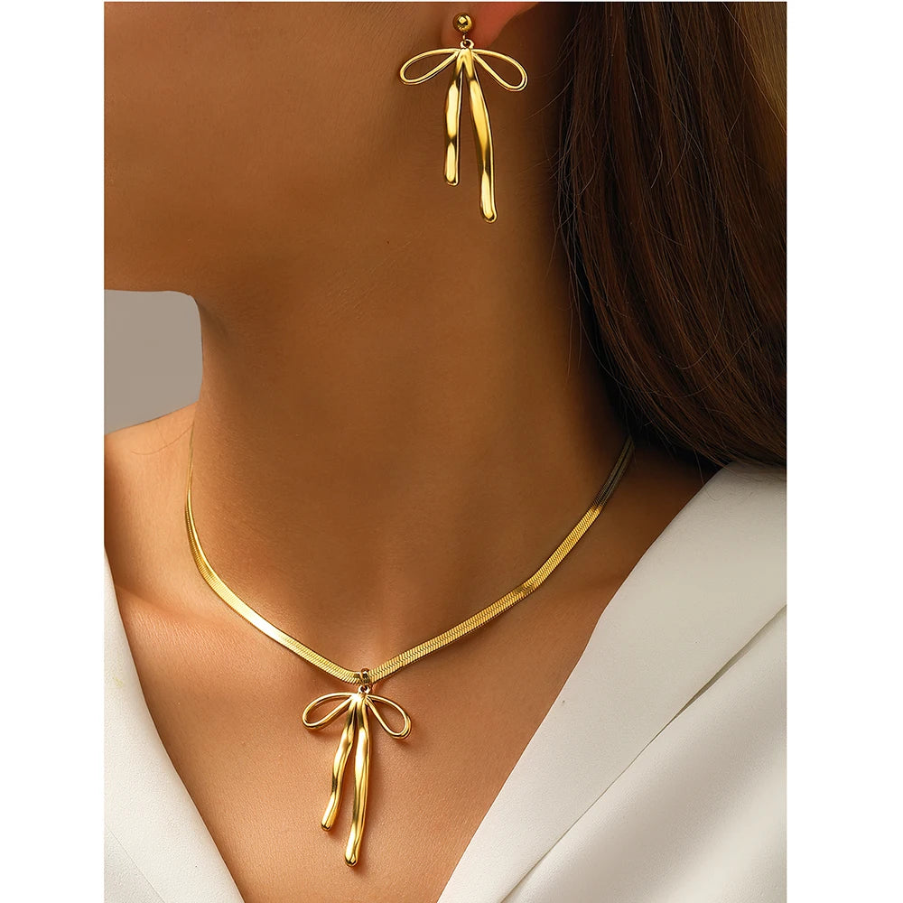 Stylish Bow Pendant Set Snake Chain Necklace Earrings Women