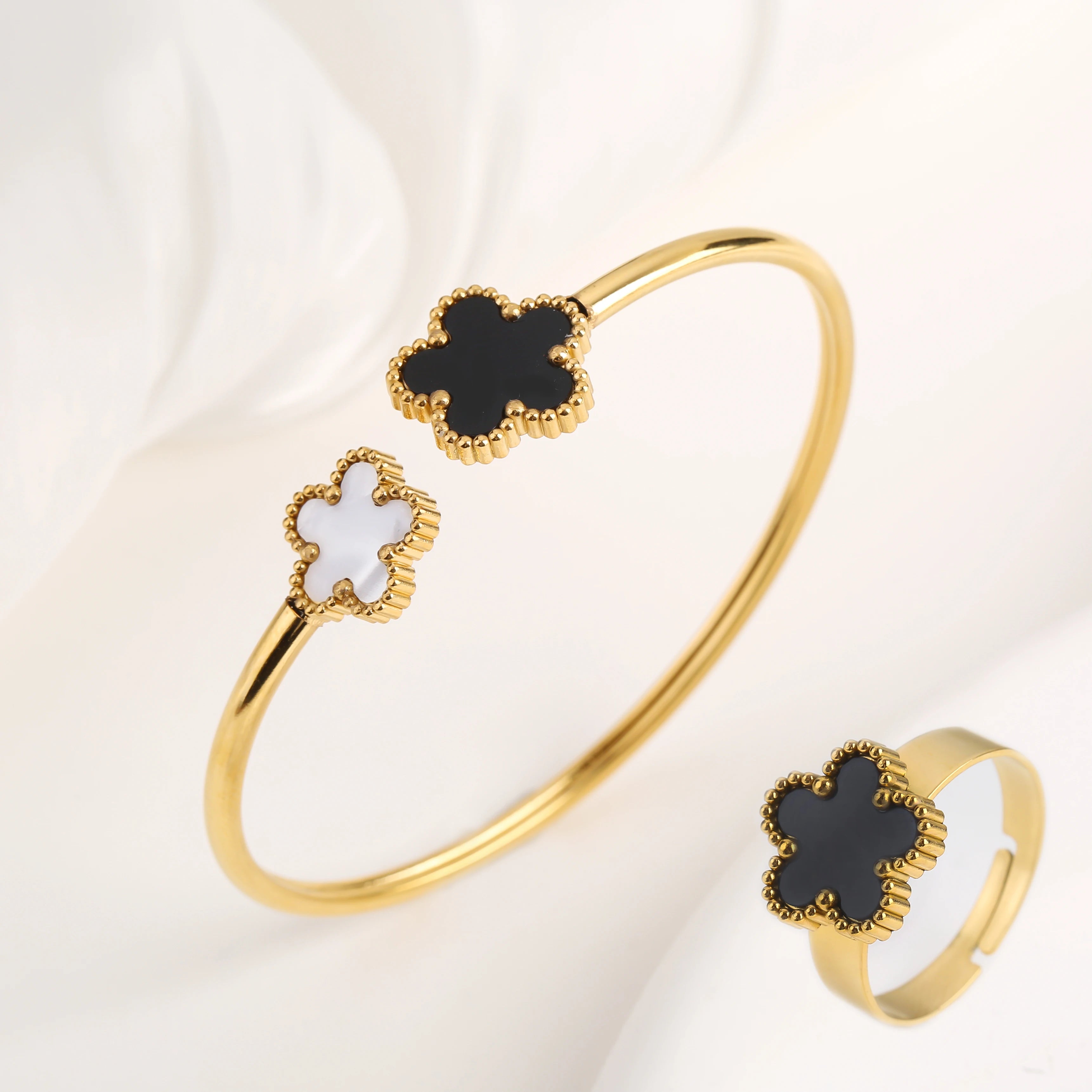 Lucky Five Leaf Clover Jewelry Set Stainless Steel Bangle Ring Women