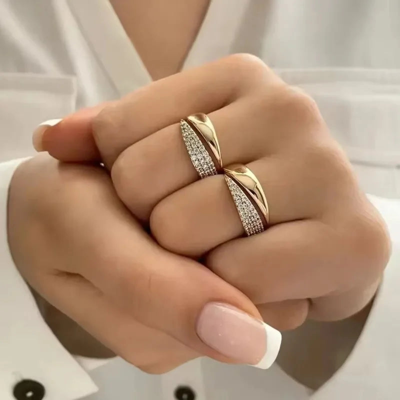 Elegant Sun Ring Natural Stone Inlaid Gold Texture Jewelry