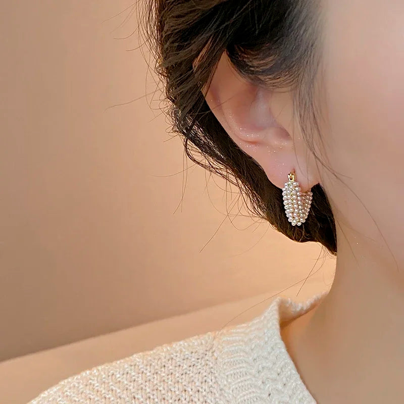 Unique Pearl Heart Hoop Earrings Simple Elegant Style for Women