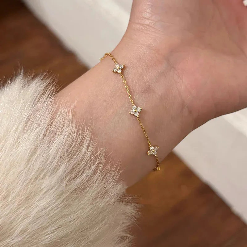 18K Gold Zircon Four Leaf Clover Necklace Stainless Steel Luxury