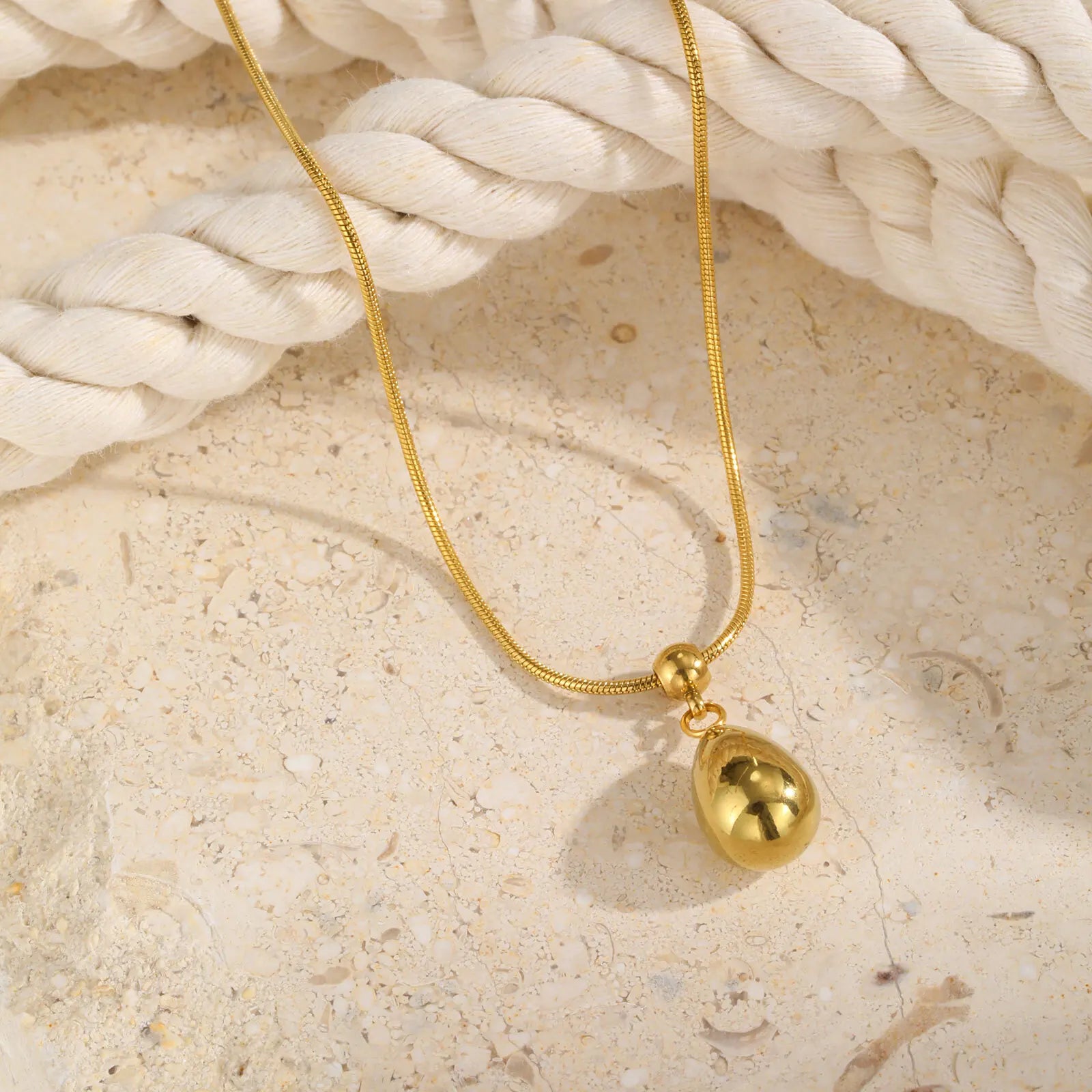 Sliding Water Droplet Pendant Necklace Gold Stainless Steel Waterproof