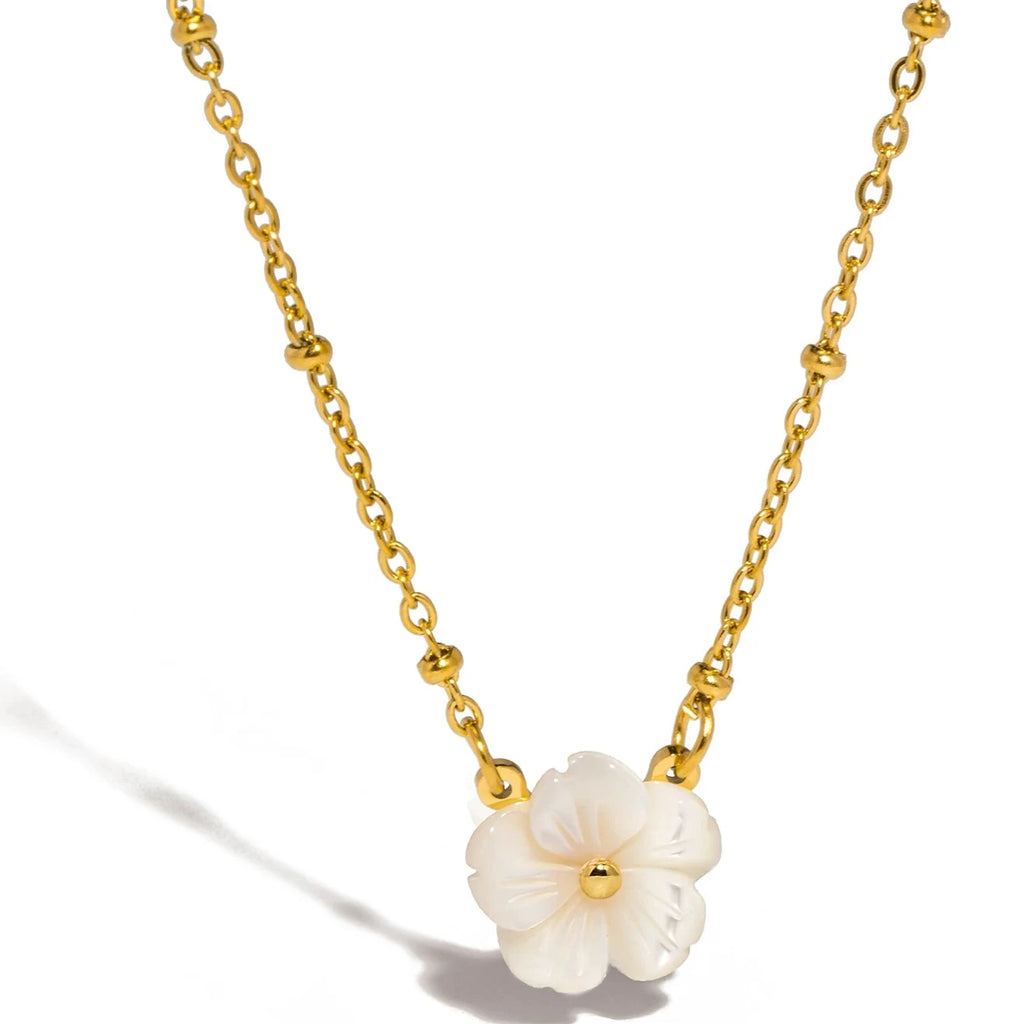 Stylish Flower Shell Necklace Colorfast Stainless Steel Jewelry