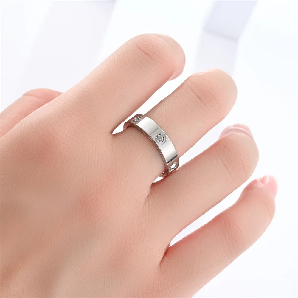 Unisex Classic Stainless Steel Diamond Ring Fashionable Accessory for Men And Women Jewelry Gift Size 5-11