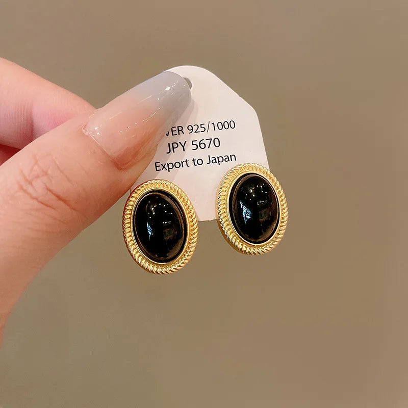 Retro Gold Black Oval Stud Earrings Metal Line Elegant Women Design
