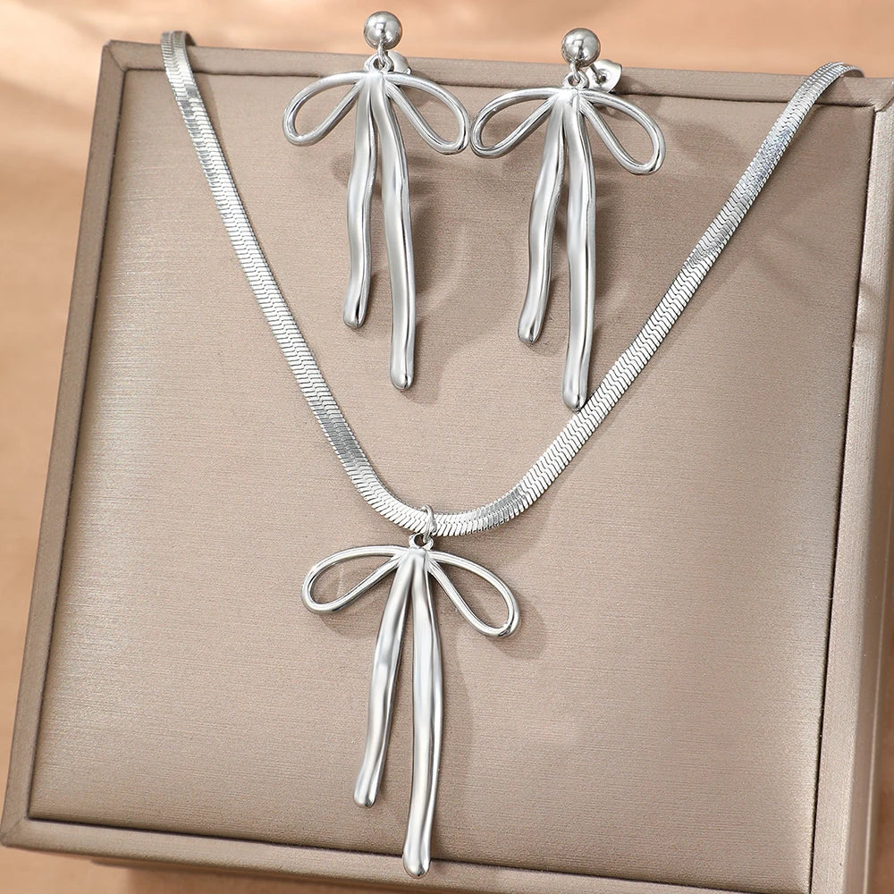 Stylish Bow Pendant Set Snake Chain Necklace Earrings Women