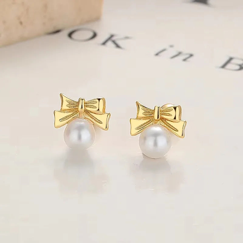 Minimalist Heart Stud Earrings Hypoallergenic Women