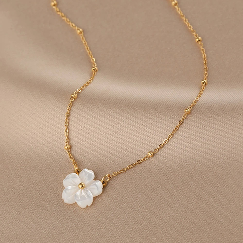 Stylish Flower Shell Necklace Colorfast Stainless Steel Jewelry