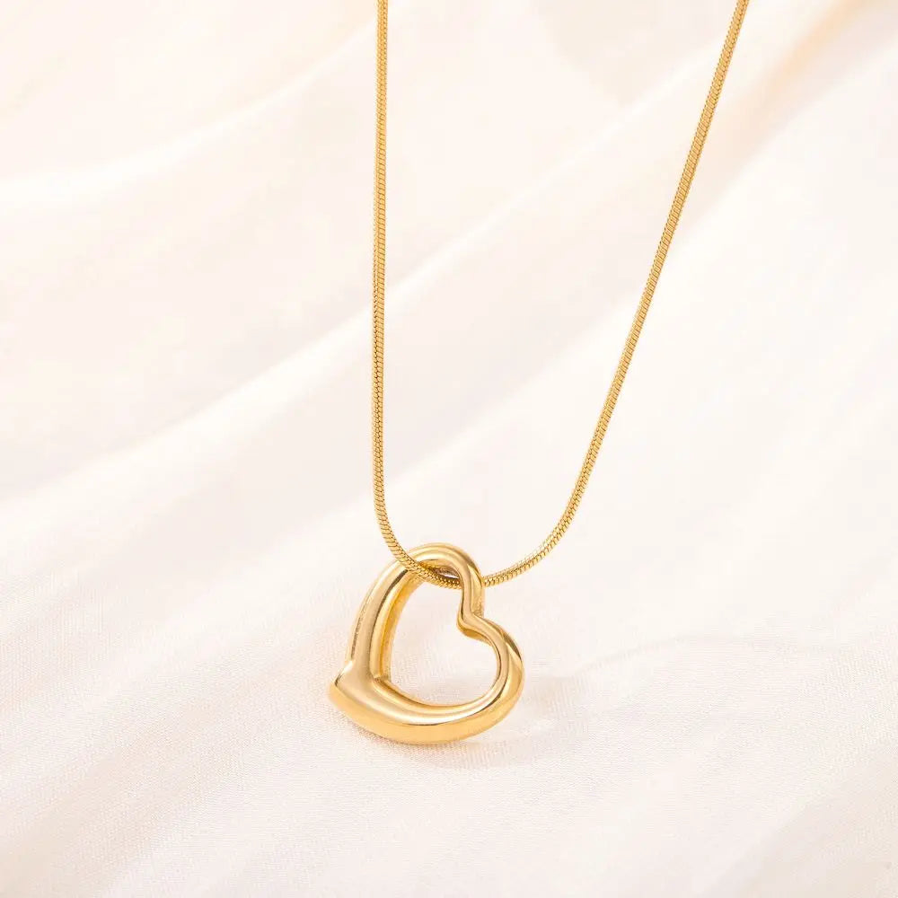 Simple Hollow Heart Pendant Necklace Stainless Steel Waterproof