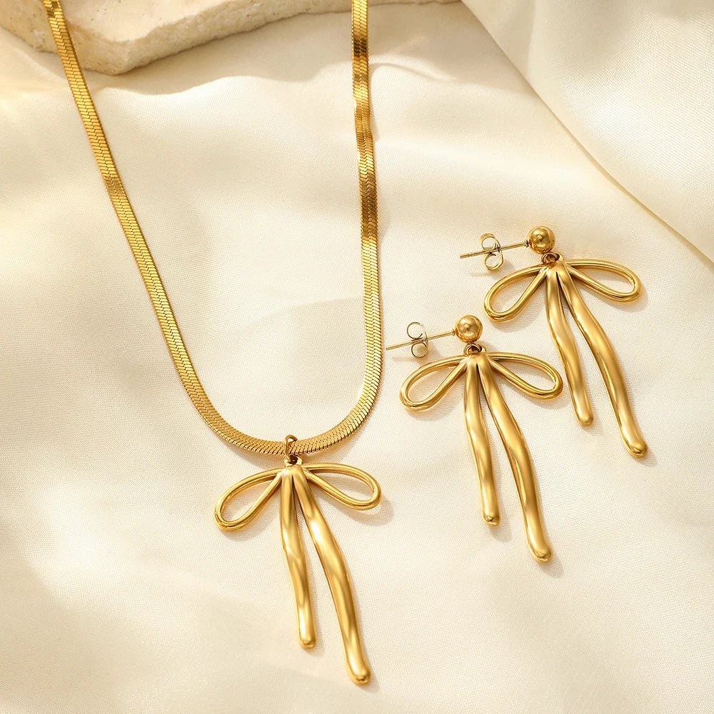 Stylish Bow Pendant Set Snake Chain Necklace Earrings Women