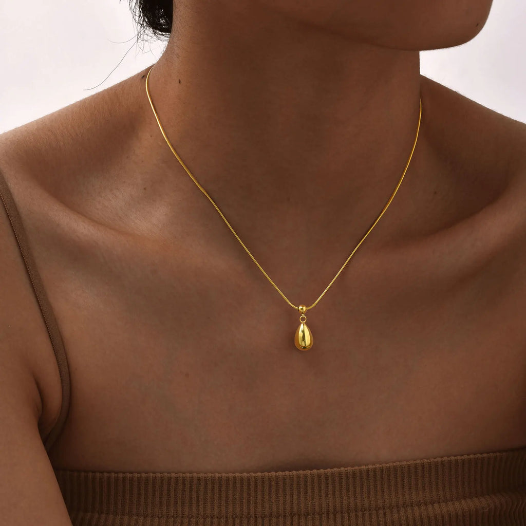 Sliding Water Droplet Pendant Necklace Gold Stainless Steel Waterproof